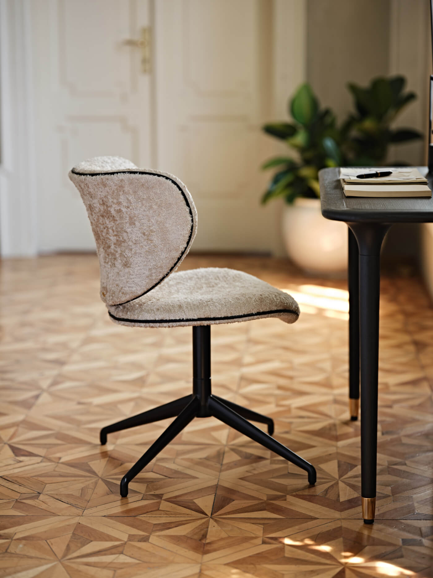 Krzesło Kalida Swivel - obrazek 2