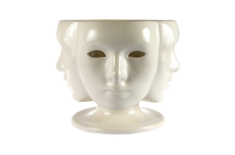 Nobody by Fabio Novembre